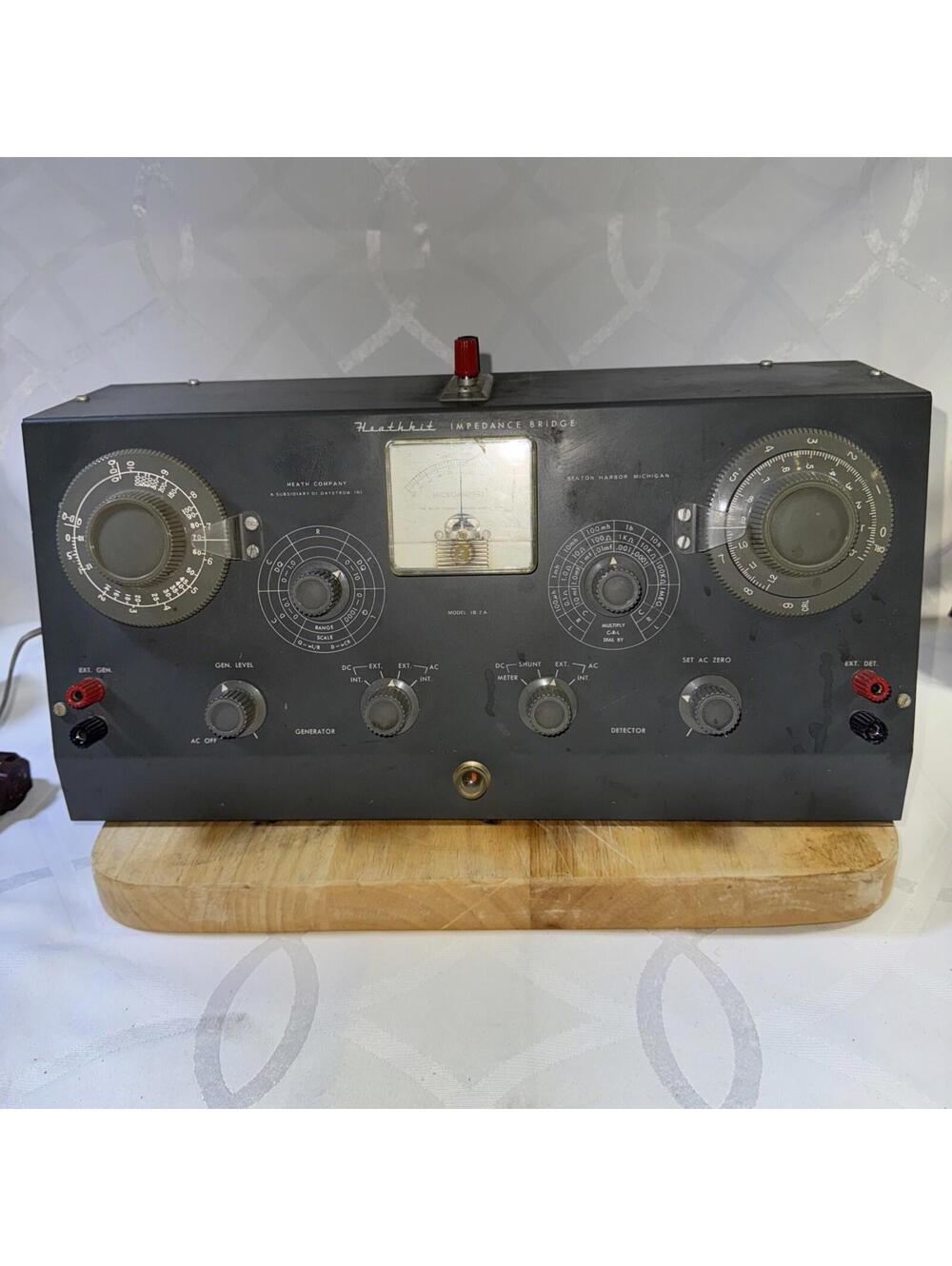 Heathkit IB-2 Impedance Bridge - clean *Limited Test /As-Is* Needs Calibration